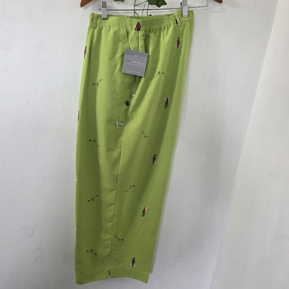 Sag Harbor Sport On The Green Embroidered Gold Design Capri Pants